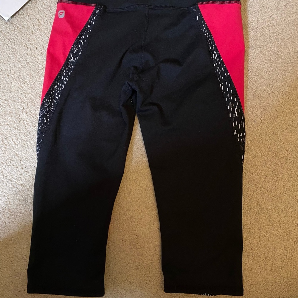 Fabletics Capris - Picture 2 of 2